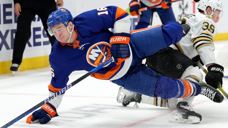Blues acquire Julien Gauthier from Islanders