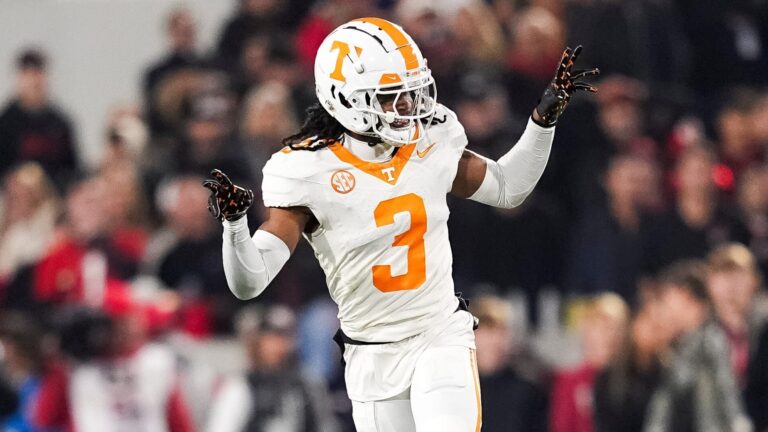 12) Dallas Cowboys: CB Jermod McCoy, Tennessee