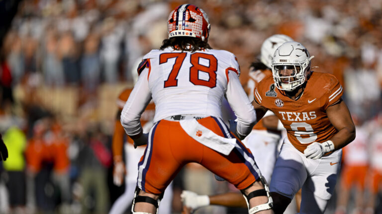 28) Houston Texans: OT Blake Miller, Clemson