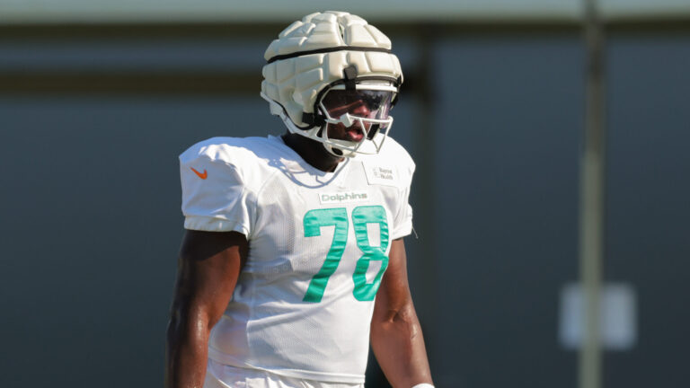 1) G/C James Daniels, Miami Dolphins