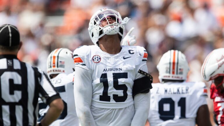 27) San Francisco 49ers: EDGE Keldric Faulk, Auburn