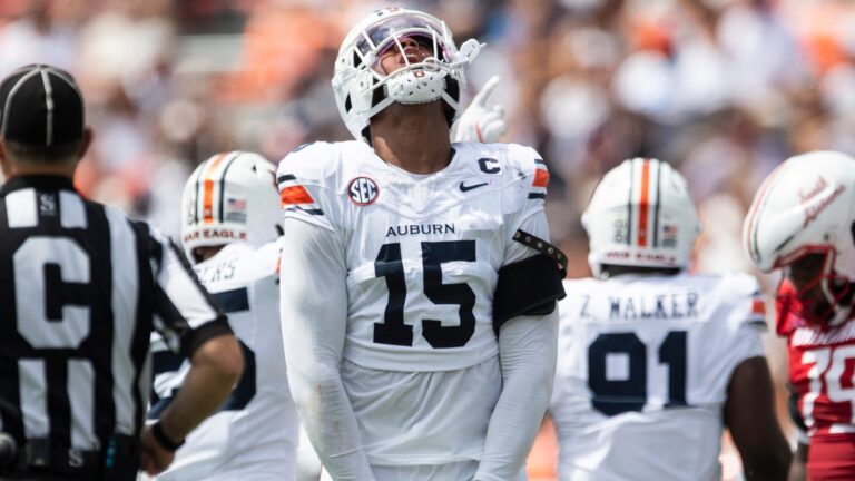 30) Denver Broncos: DE Keldric Faulk, Auburn