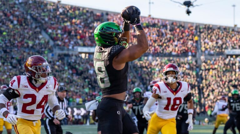 14) Baltimore Ravens: TE Kenyon Sadiq, Oregon