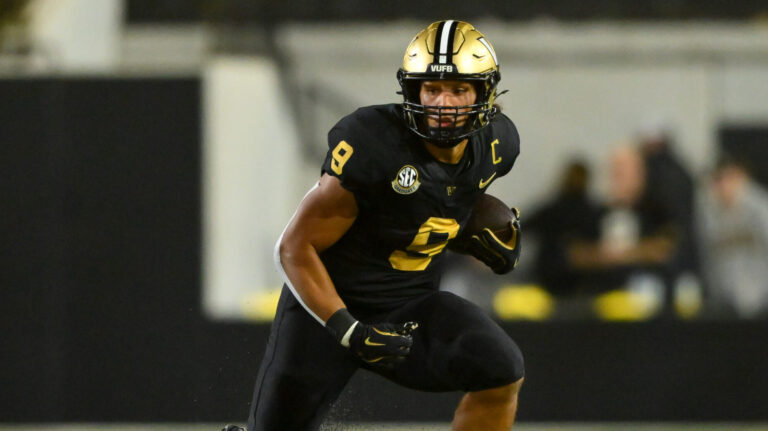 31. Eli Stowers, TE (Vanderbilt)