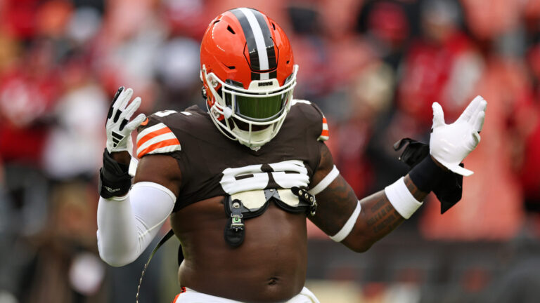 TE David Njoku