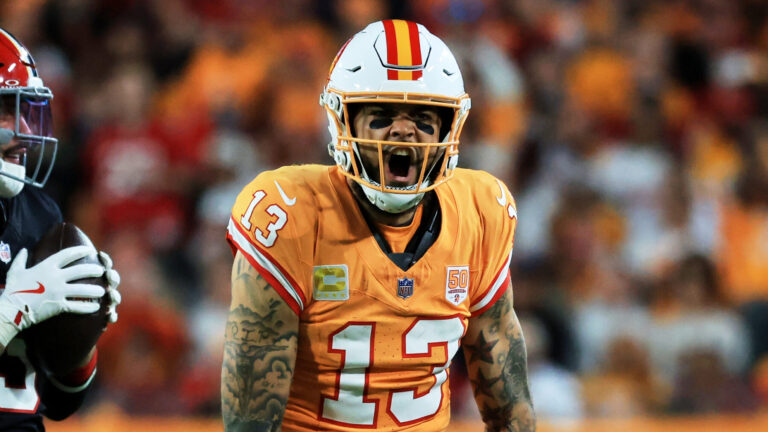 25) 49ers Sign WR Mike Evans