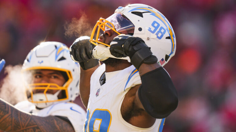 Washington Commanders: Edge Odafe Oweh