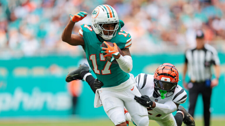 3. Jaylen Waddle, WR, Miami Dolphins