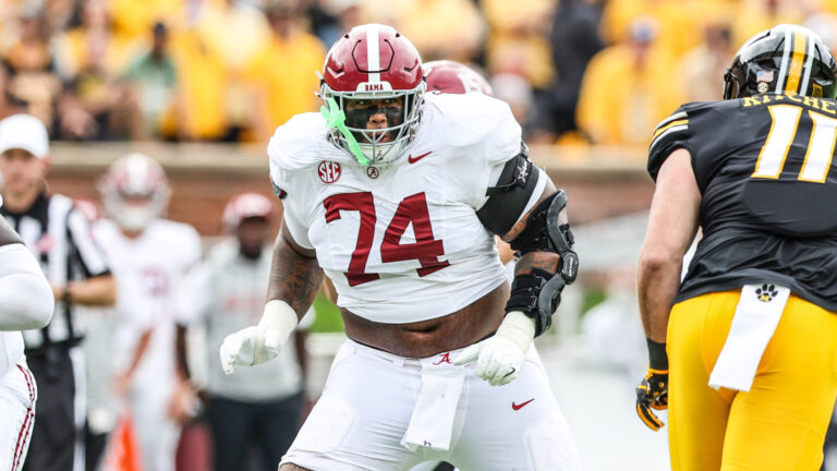 17) Detroit Lions: OT Kadyn Proctor, Alabama