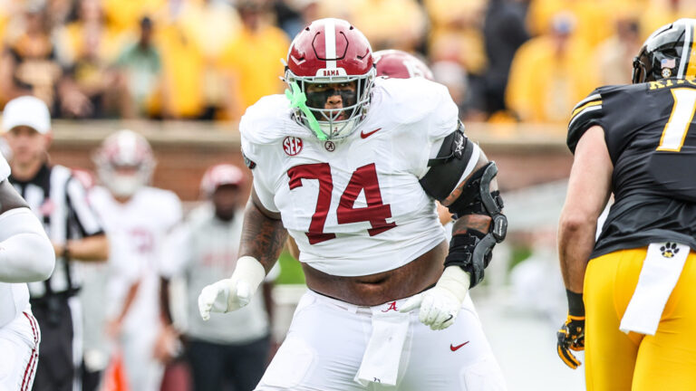 21) Pittsburgh Steelers: OT Kadyn Proctor, Alabama