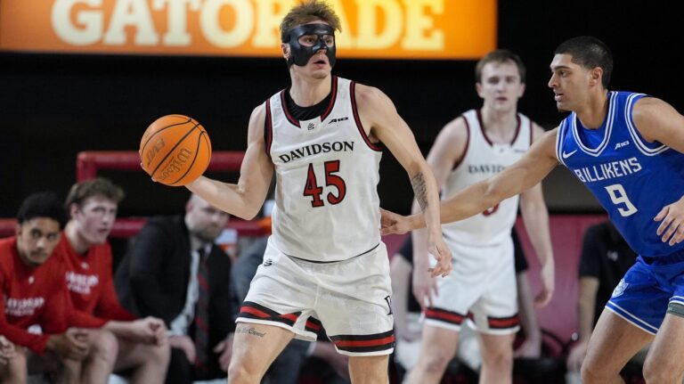 9) G Robert Blums, Davidson