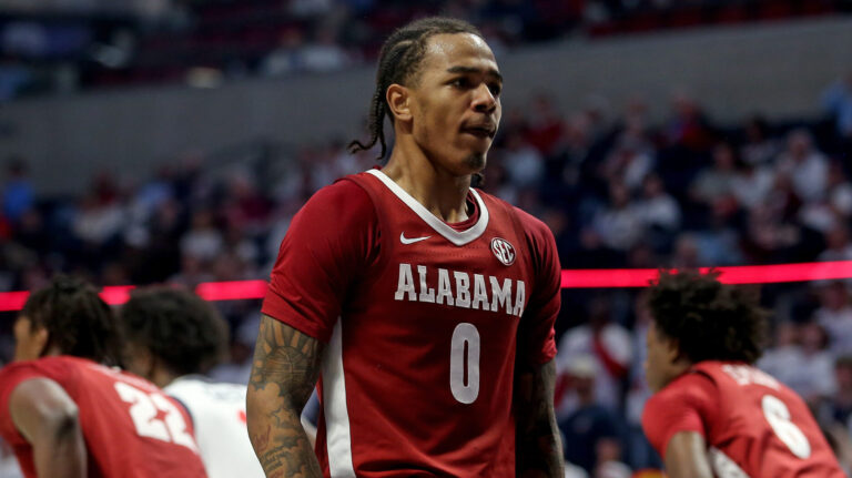 12) Alabama Crimson Tide