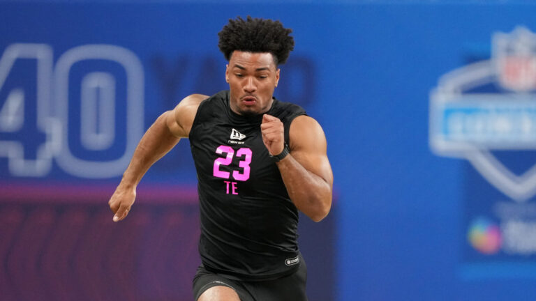 13) TE Kenyon Sadiq, Oregon