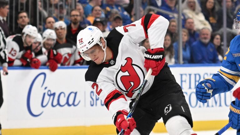 Devils secure Nick Bjugstad from Blues