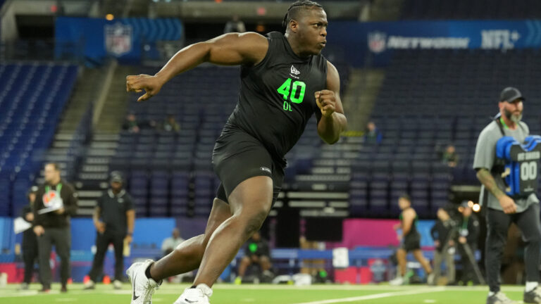 38. Houston Texans (via Washington Commanders)