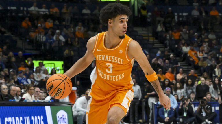 9) Tennessee Volunteers