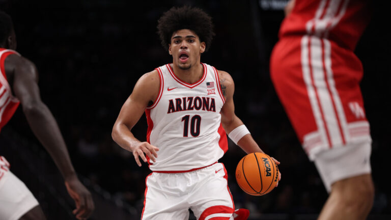 2) Arizona Wildcats