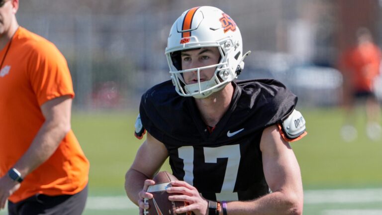 4. Drew Mestemaker, QB (North Texas → Oklahoma State)