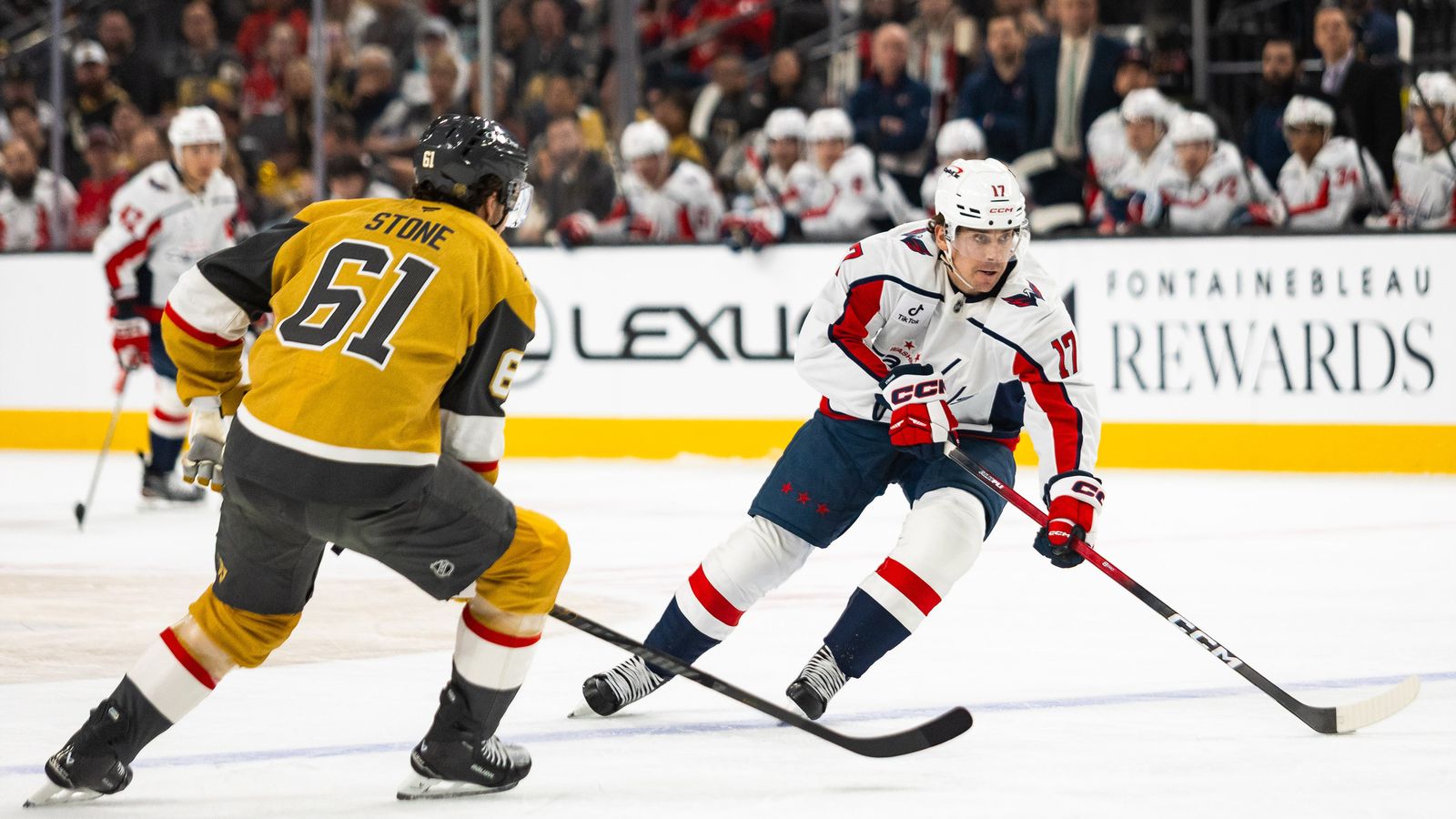 Washington Capitals Dylan Strome (17) skates the puck