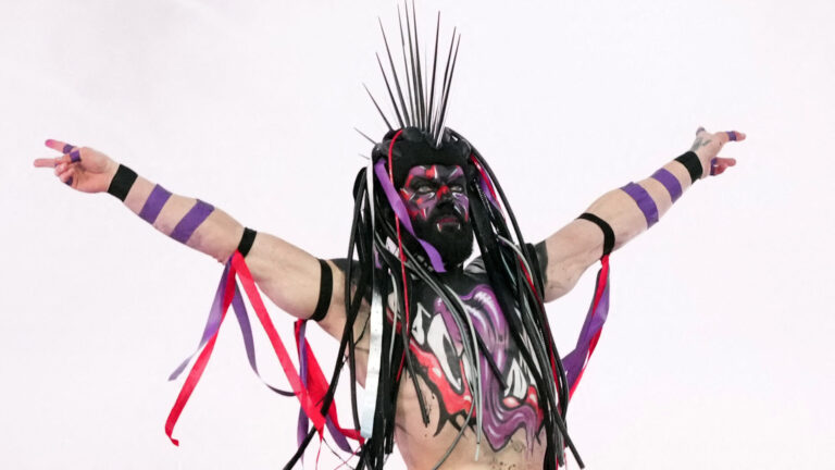 “Demon” Finn Balor vs. Dominik Mysterio in a Street Fight