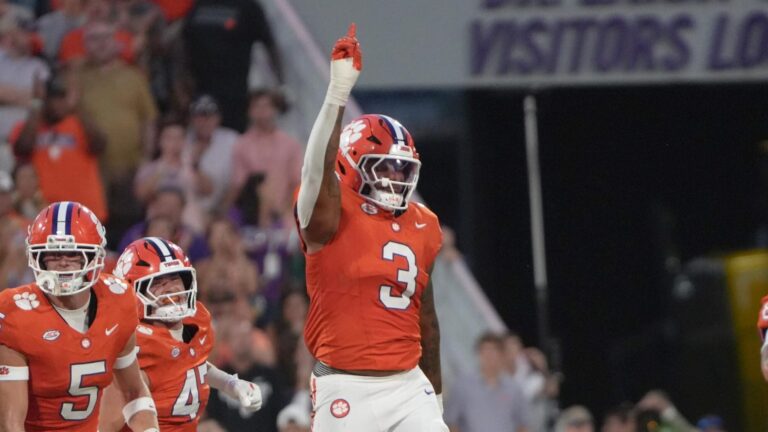32) Seattle Seahawks: EDGE T.J. Parker, Clemson