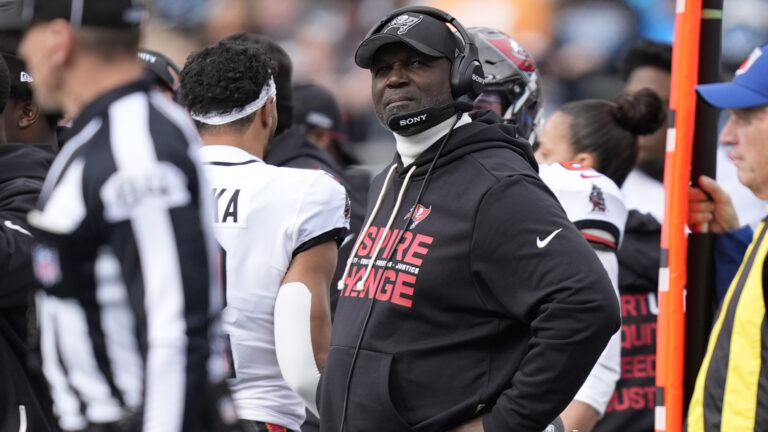 8) Tampa Bay Buccaneers Defense - Winners