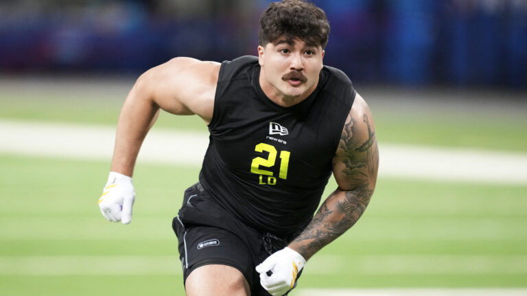 43. Miami Dolphins (7-10)