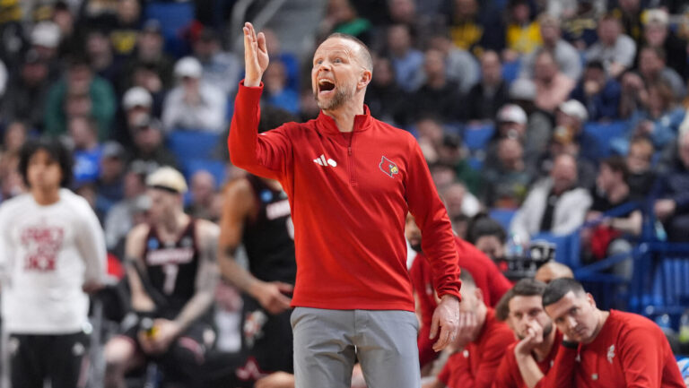 1) Louisville Cardinals