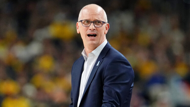 12) UConn Huskies