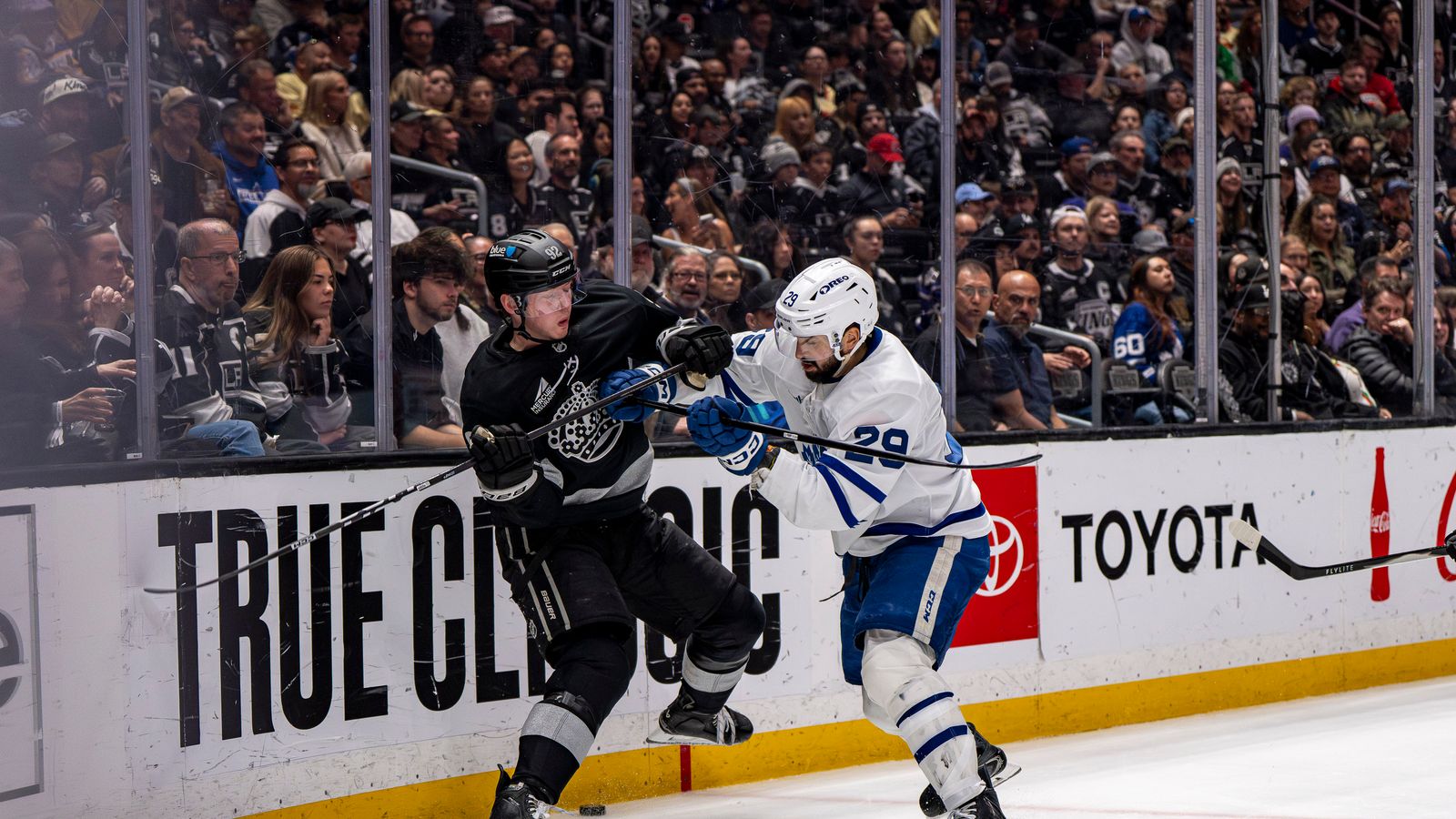 Kings Brandt Clarke (92) fighting Bo Groulx
