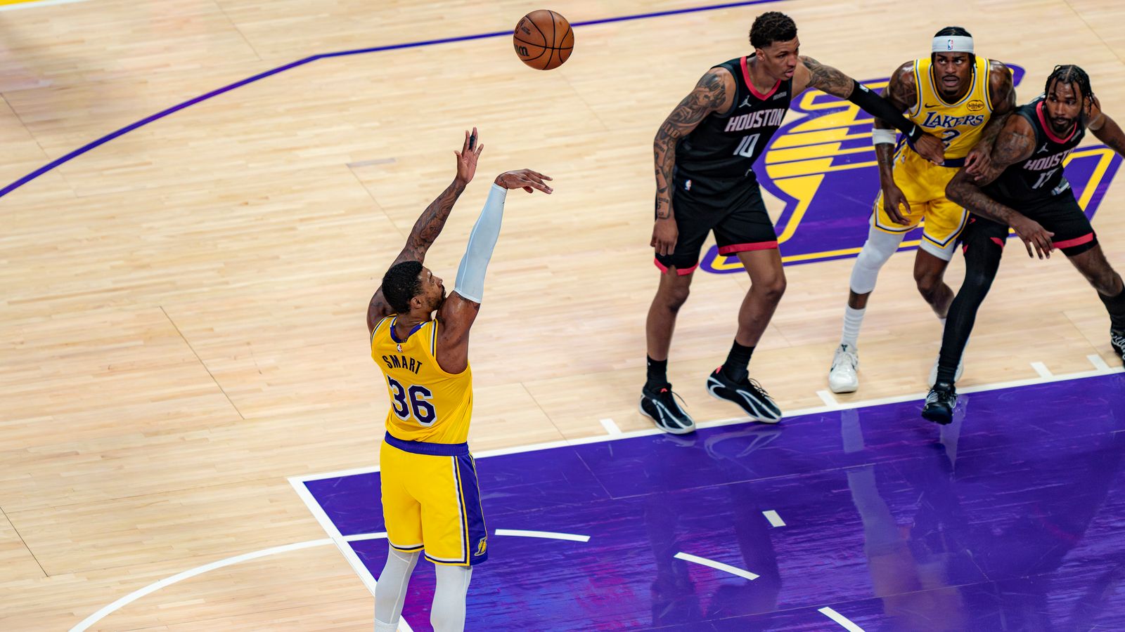 Lakers guard Marcus Smart (26) shooting from the free throw line