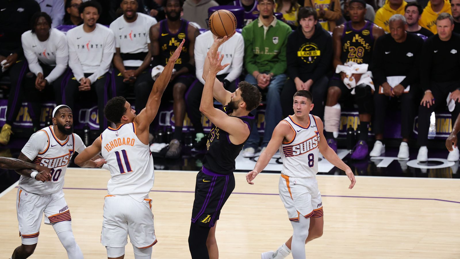 Lakers forward Maxi Kleber