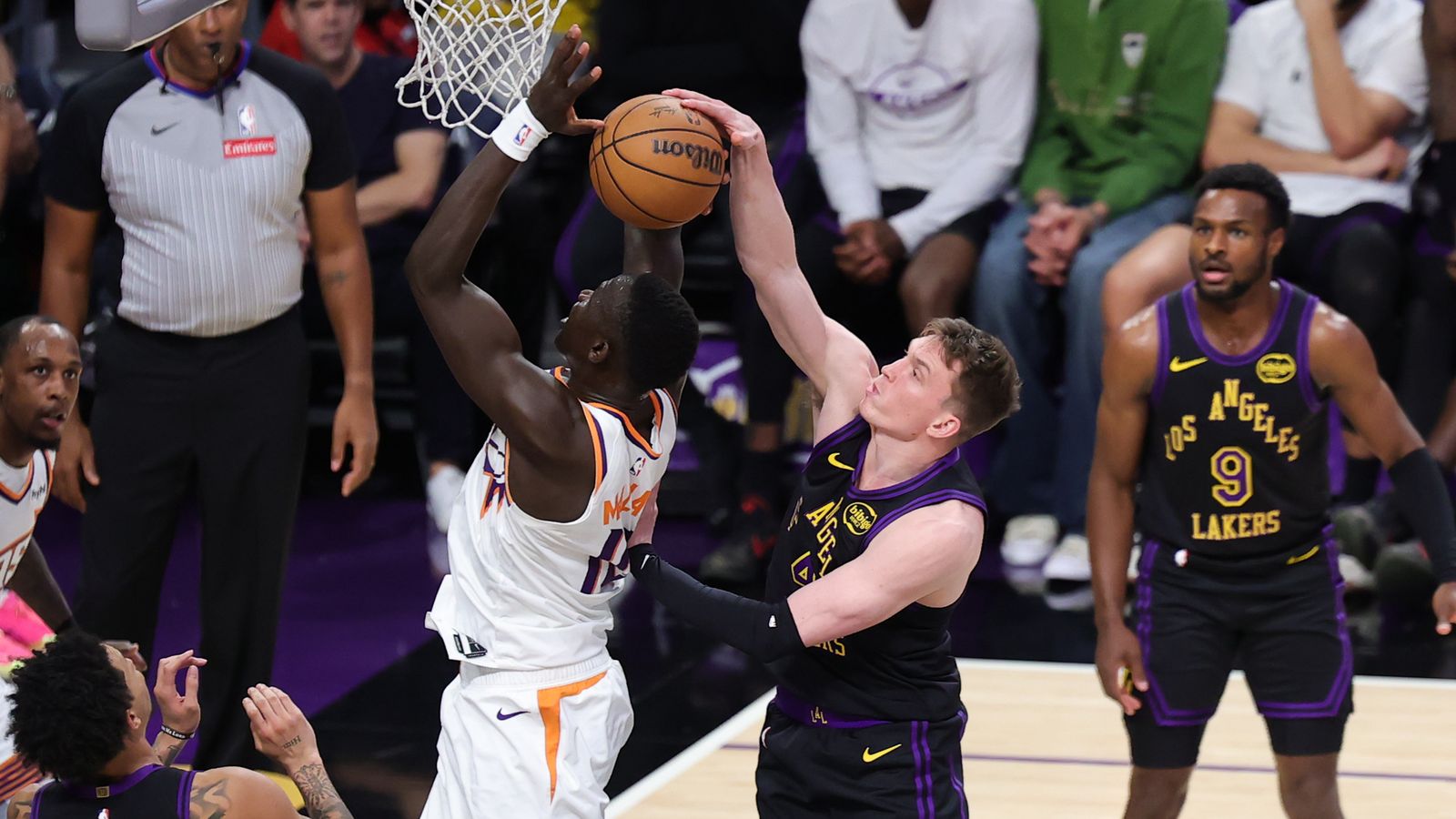Lakers guard Dalton Knecht