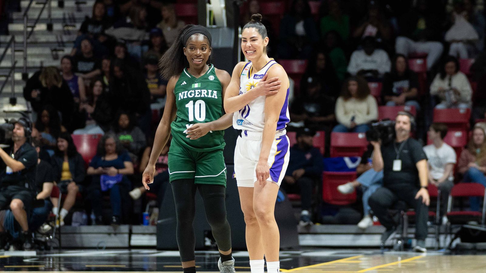 Sparks Kelsey Plum (10)