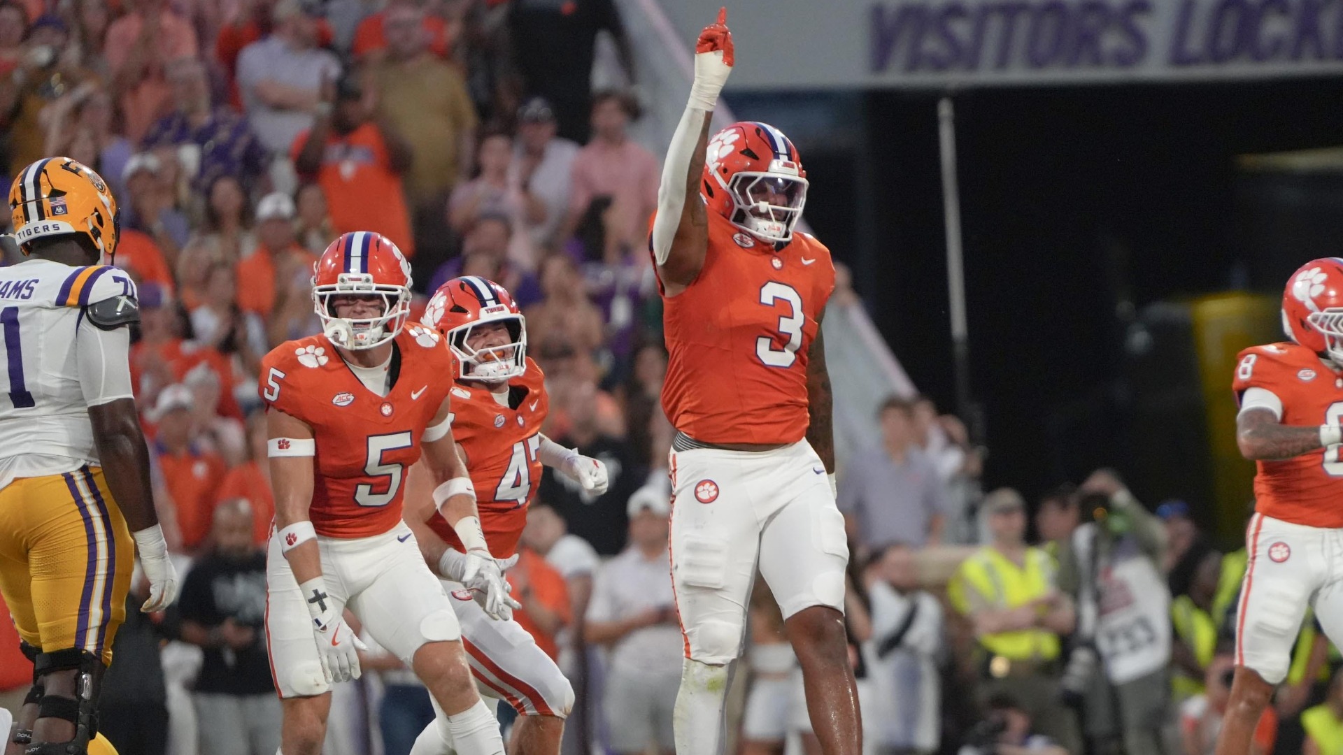 #40 Kansas City Chiefs: T.J.Parker, EDGE, Clemson