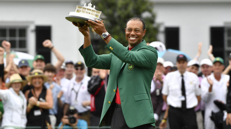 7. 2019: Tiger Woods (-13)