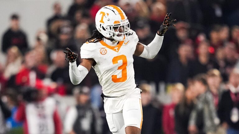 24) Cleveland Browns (via JAX): CB Jermod McCoy, Tennessee