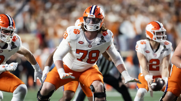 24) Cleveland Browns (via JAX): OT Blake Miller, Clemson
