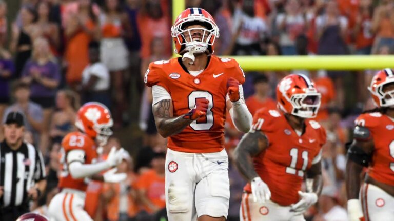 29) Kansas City Chiefs (via LAR): CB Avieon Terrell, Clemson