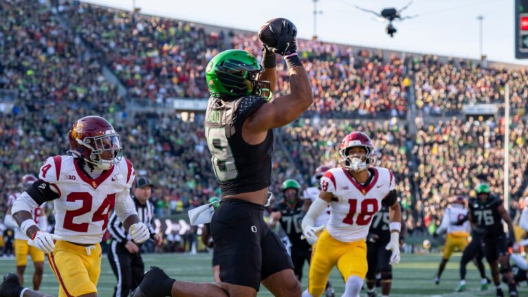 Tight End: Kenyon Sadiq, Oregon (No. 7)