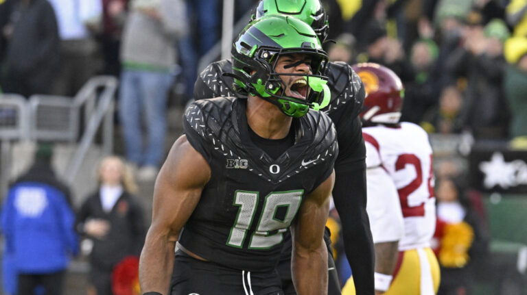14) Baltimore Ravens: TE Kenyon Sadiq, Oregon