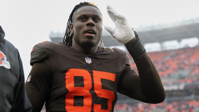 46. David Njoku (TE)