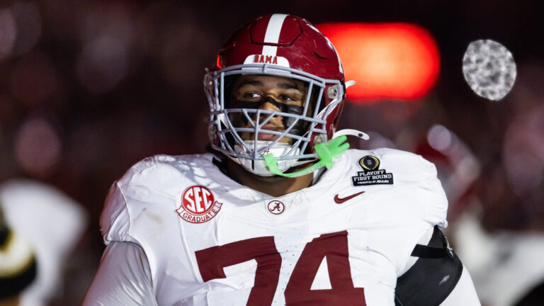 12) Cleveland Browns (projected trade with DAL): OT Kadyn Proctor, Alabama