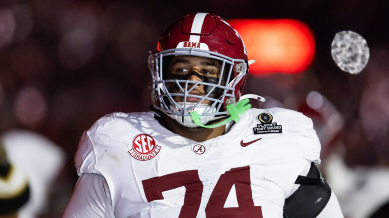 23) Philadelphia Eagles: OT Kadyn Proctor, Alabama