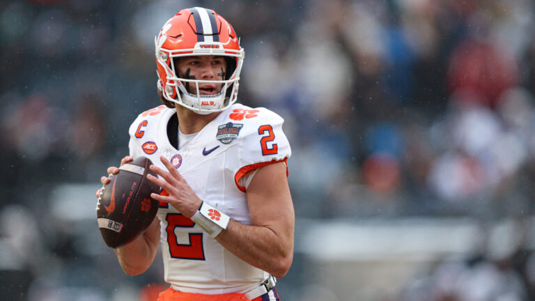 Round 6, No. 200: Cade Klubnik, Carolina Panthers