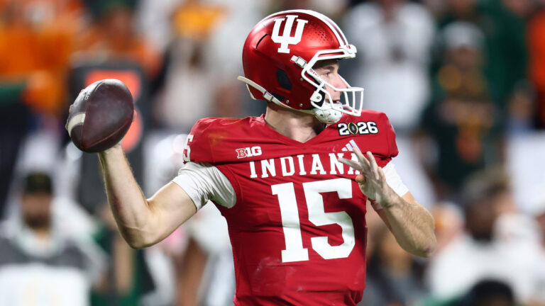 1) Las Vegas Raiders: QB Fernando Mendoza, Indiana