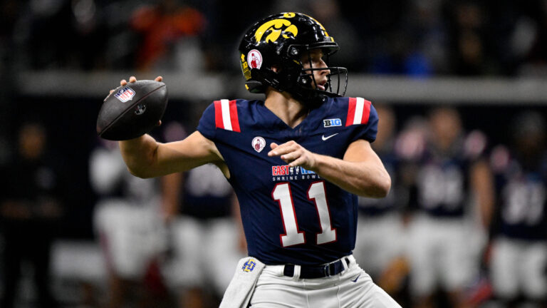 14) Mark Gronowski