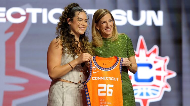 Charlisse Leger-Walker, 18th overall, Connecticut Sun