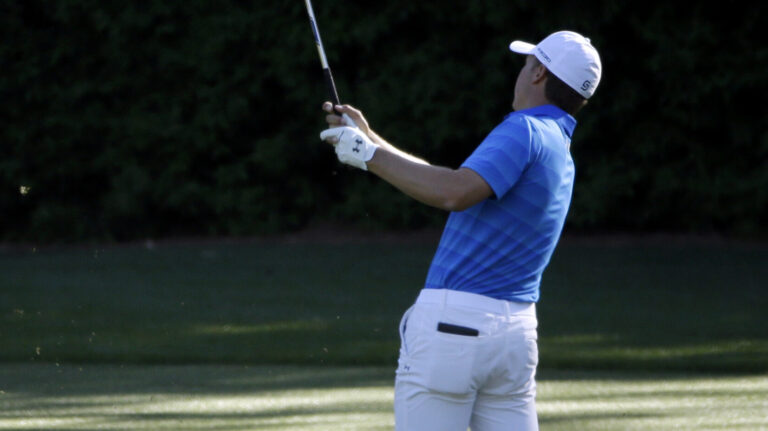 4. The Golden Bell Gaffe: Jordan Spieth (2016)