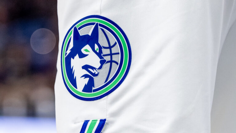 28) Minnesota Timberwolves (via DET): F Sergio Da Larrea, Valencia